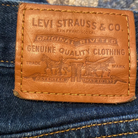 Levi’s Premium Wedgie Jeans - Picture 3 of 11